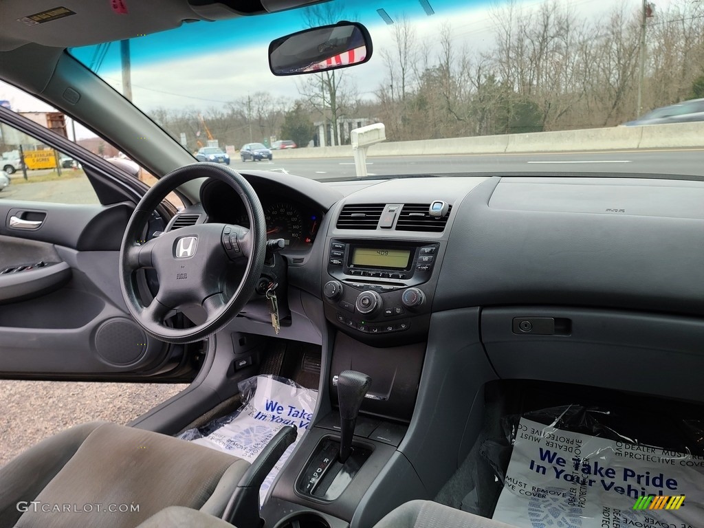 2005 Accord LX Sedan - Graphite Pearl / Gray photo #13