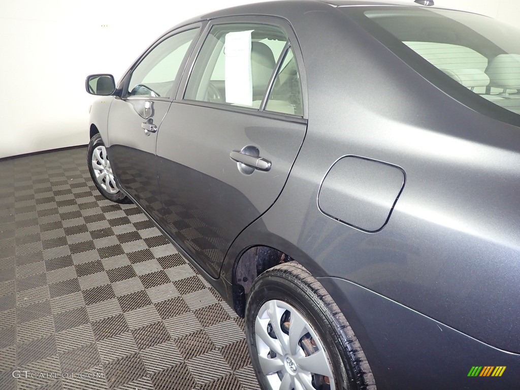 2010 Corolla LE - Magnetic Gray Metallic / Bisque photo #18