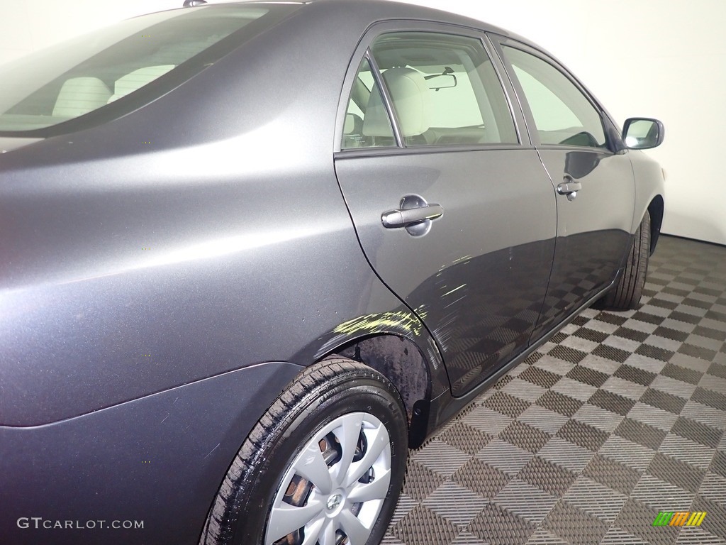 2010 Corolla LE - Magnetic Gray Metallic / Bisque photo #19