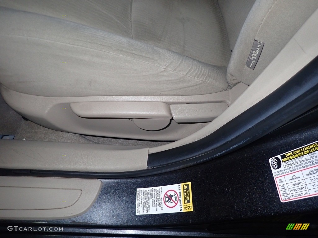 2010 Corolla LE - Magnetic Gray Metallic / Bisque photo #23