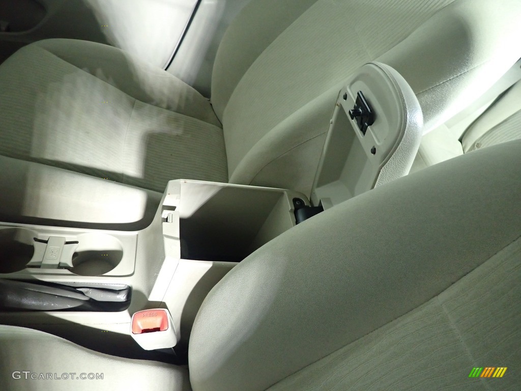 2010 Corolla LE - Magnetic Gray Metallic / Bisque photo #31