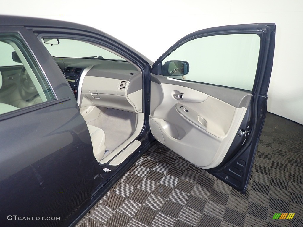 2010 Corolla LE - Magnetic Gray Metallic / Bisque photo #36