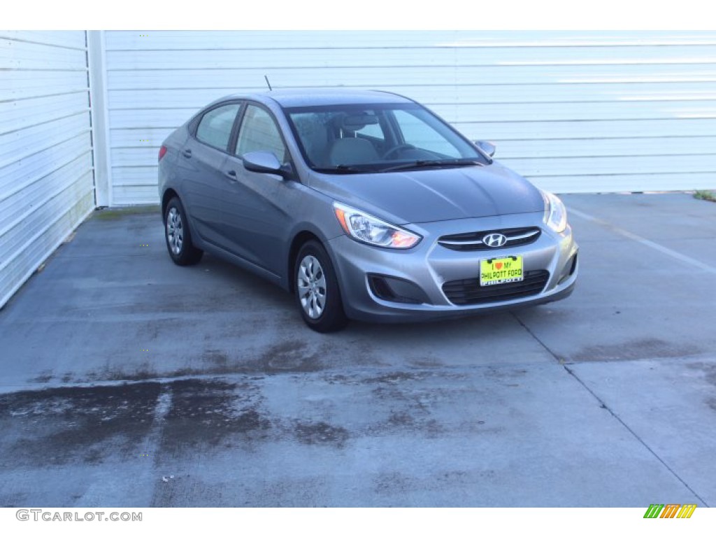 2016 Accent SE Sedan - Triathlon Gray / Gray photo #2
