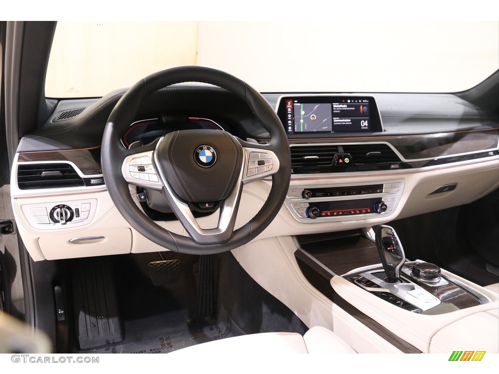 2020 7 Series 750i xDrive Sedan - Black Sapphire Metallic / Ivory White/Black photo #7