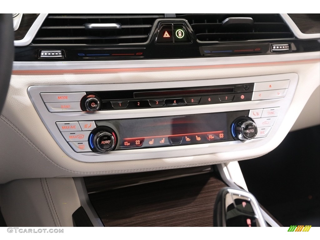2020 7 Series 750i xDrive Sedan - Black Sapphire Metallic / Ivory White/Black photo #15