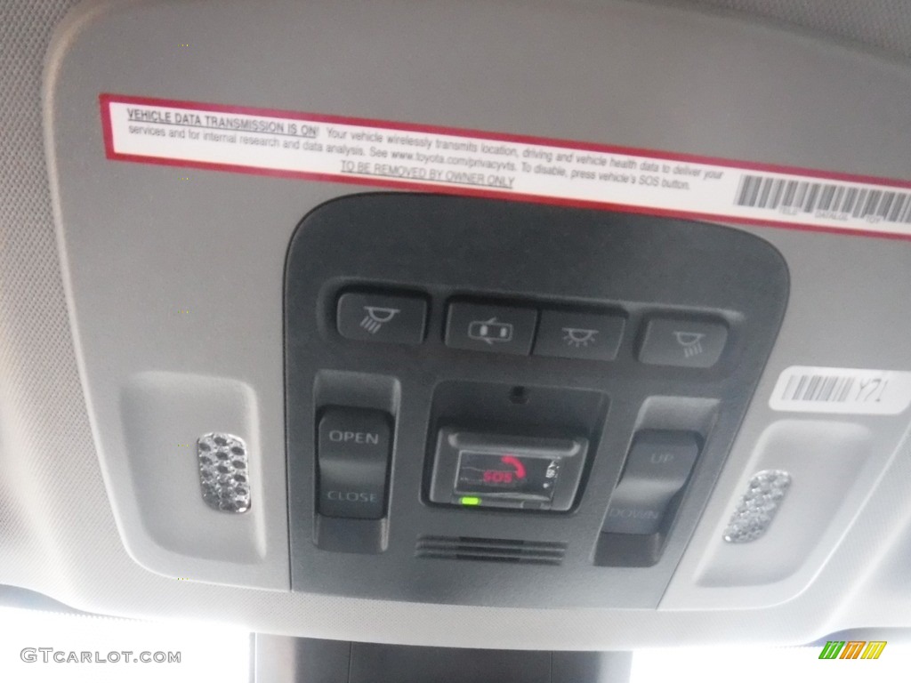 2020 Camry SE - Predawn Gray Mica / Black photo #7
