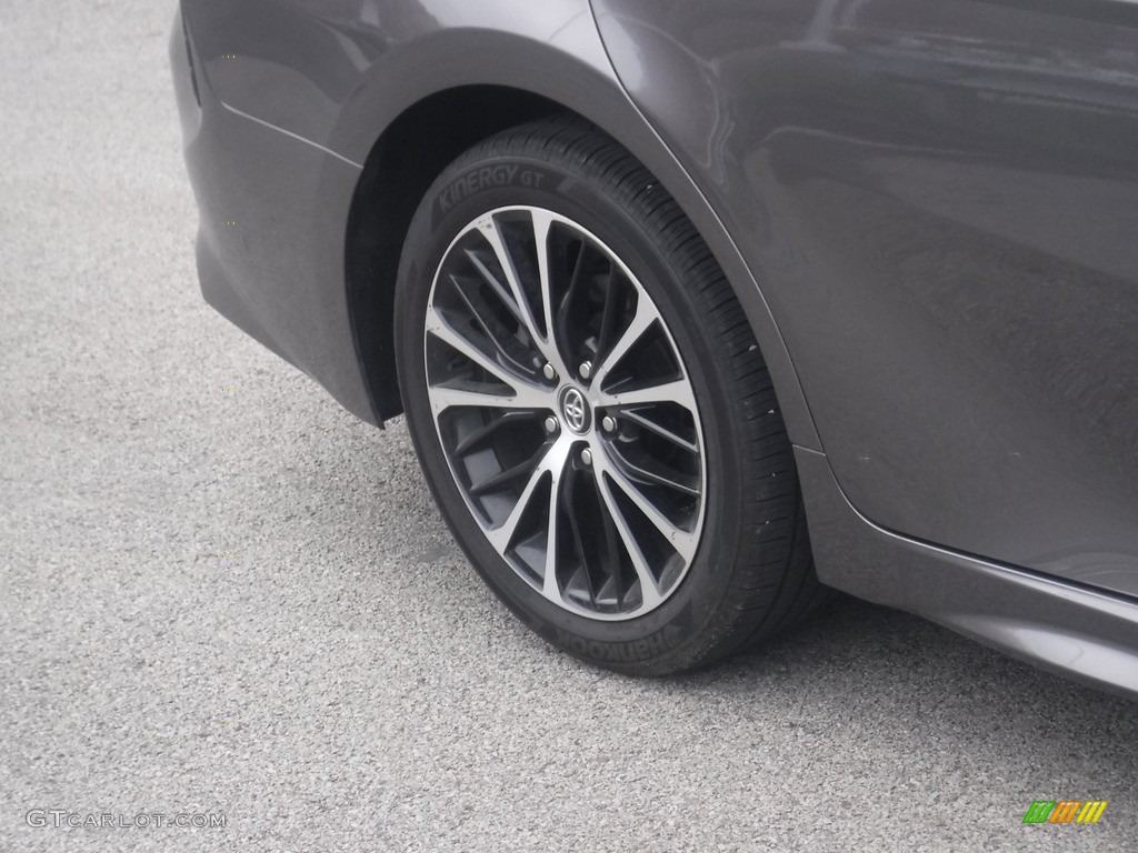 2020 Camry SE - Predawn Gray Mica / Black photo #10