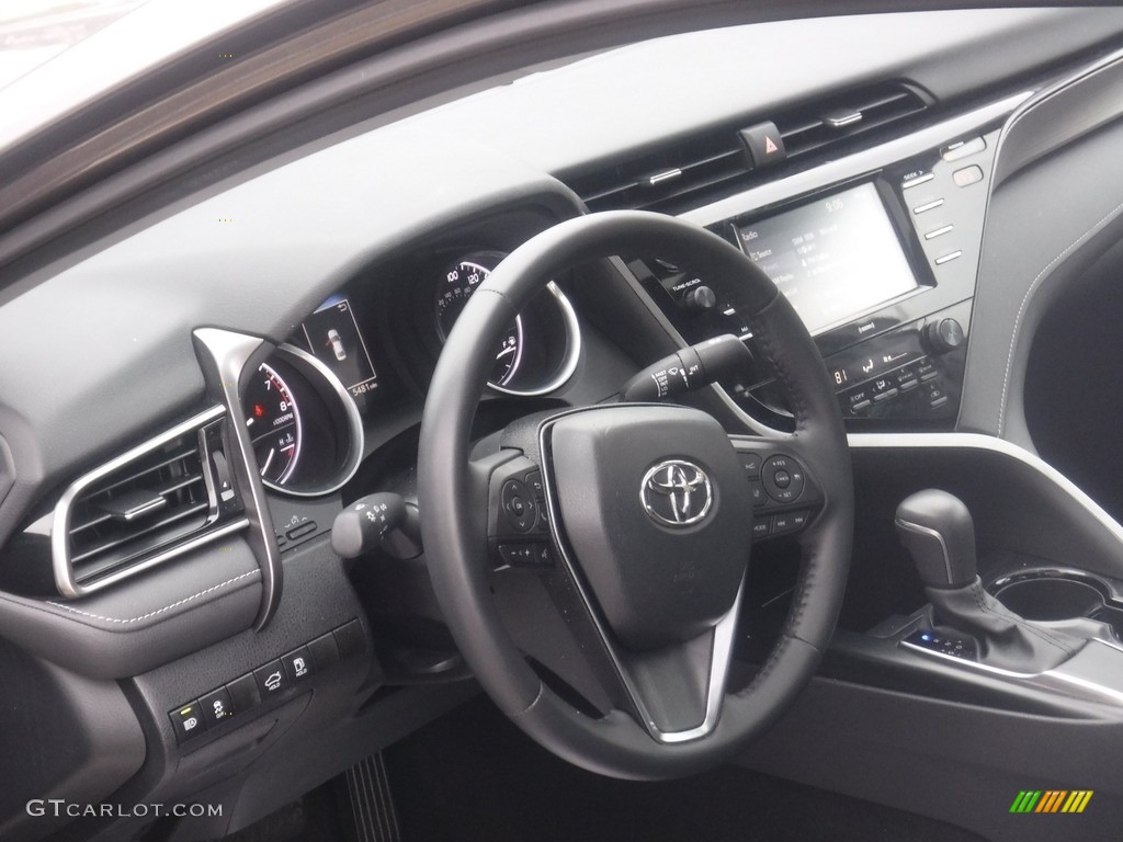 2020 Camry SE - Predawn Gray Mica / Black photo #19