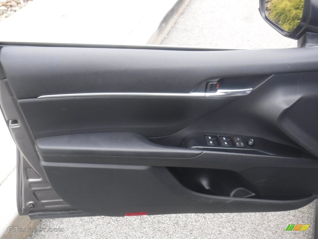 2020 Camry SE - Predawn Gray Mica / Black photo #22