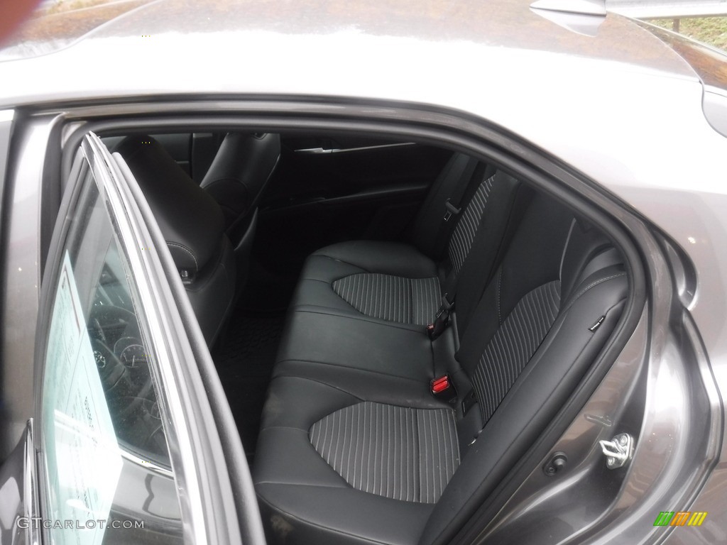 2020 Camry SE - Predawn Gray Mica / Black photo #25