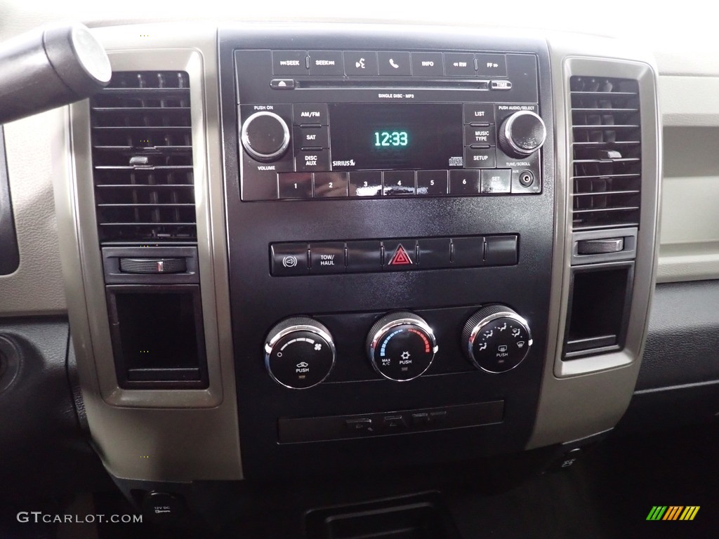 2011 Ram 3500 HD ST Crew Cab 4x4 - Bright Silver Metallic / Dark Slate Gray/Medium Graystone photo #38