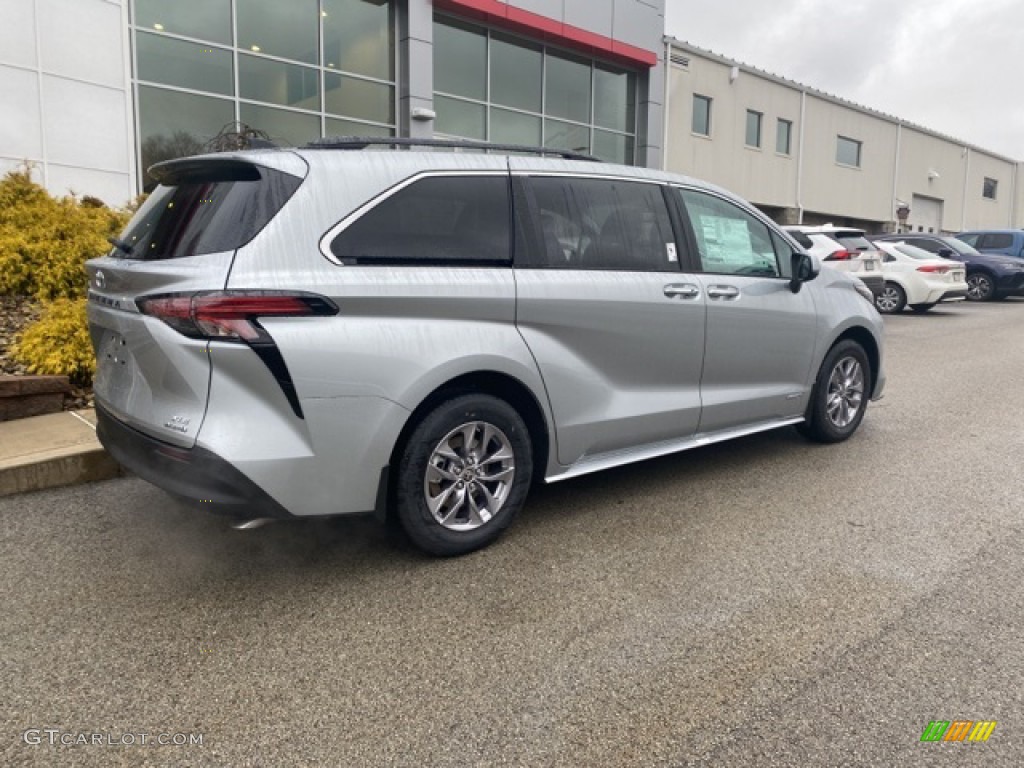 Celestial Silver Metallic 2021 Toyota Sienna XLE AWD Hybrid Exterior Photo #140701692