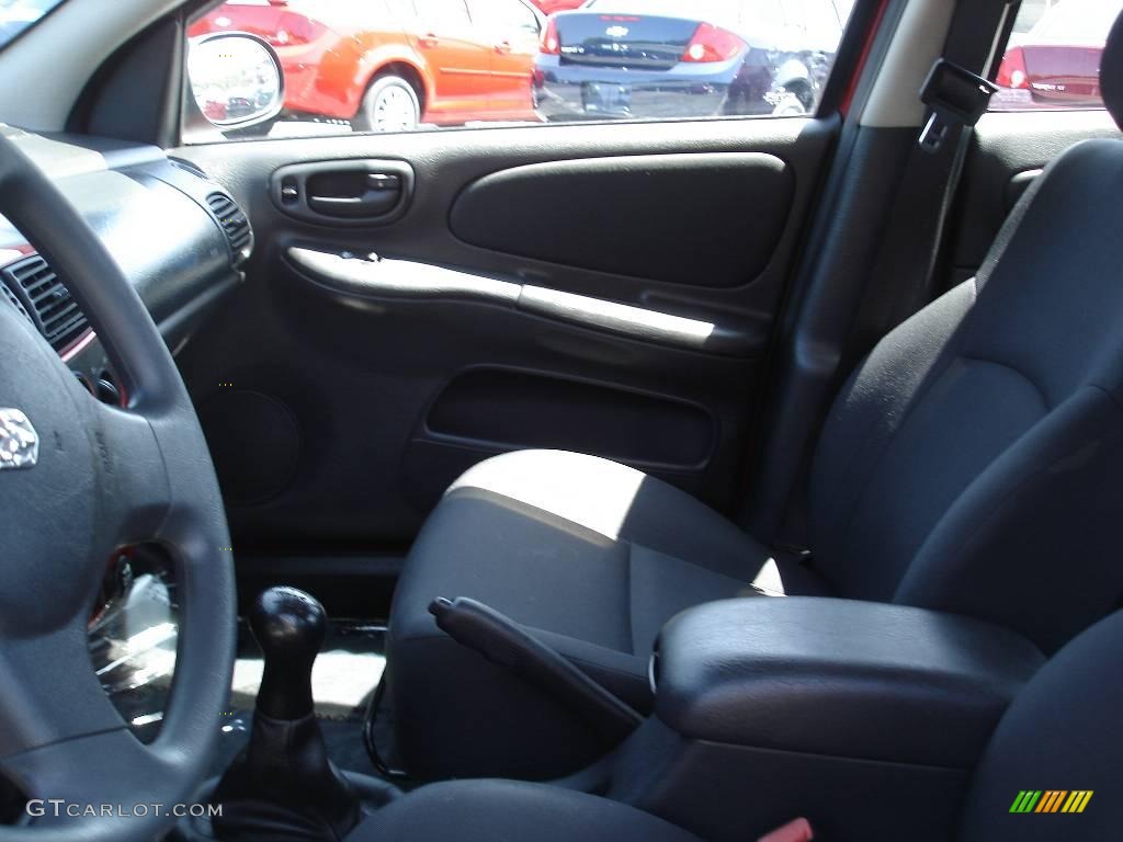 2003 Neon SXT - Blaze Red Crystal Pearl / Dark Slate Gray photo #7