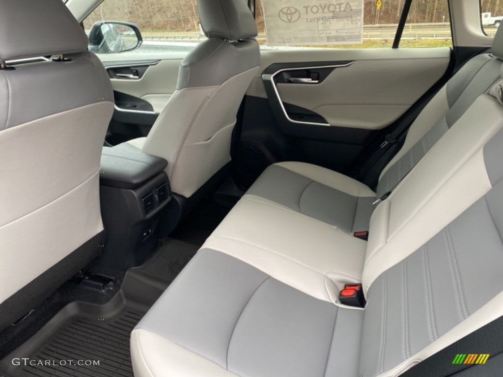 Light Gray Interior 2021 Toyota RAV4 XLE Premium AWD Photo #140704016