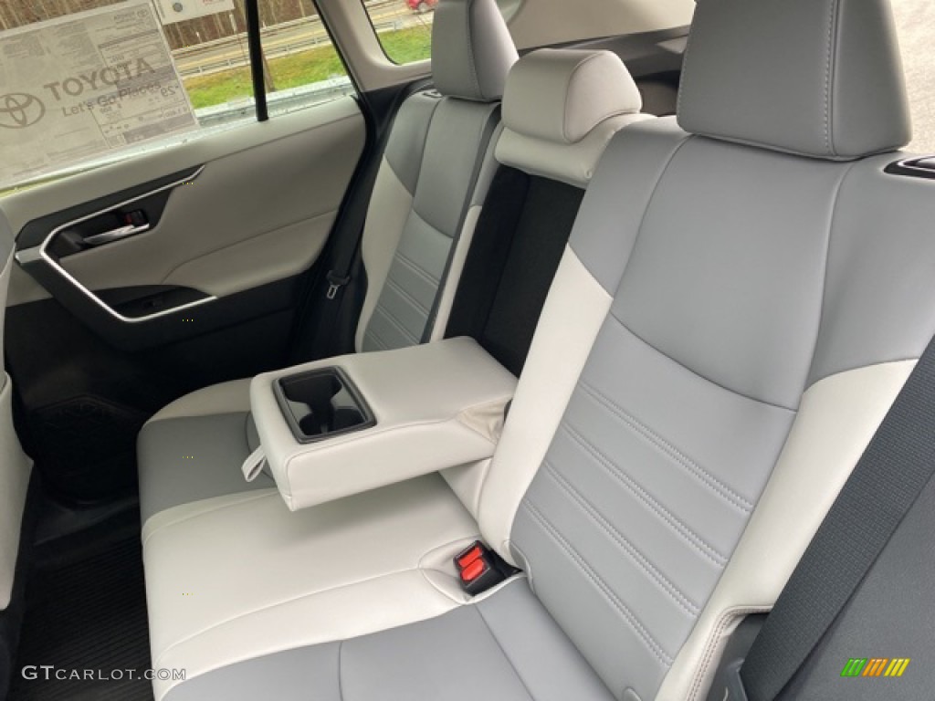 Light Gray Interior 2021 Toyota RAV4 XLE Premium AWD Photo #140704034