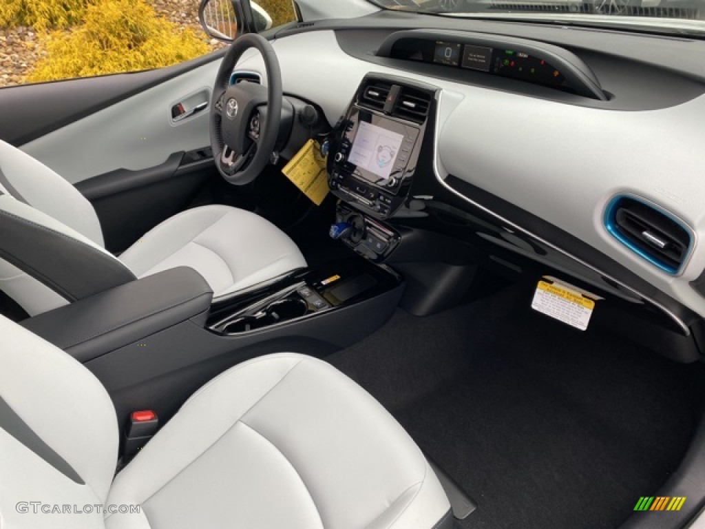 2021 Toyota Prius XLE AWD-e Moonstone Dashboard Photo #140705087
