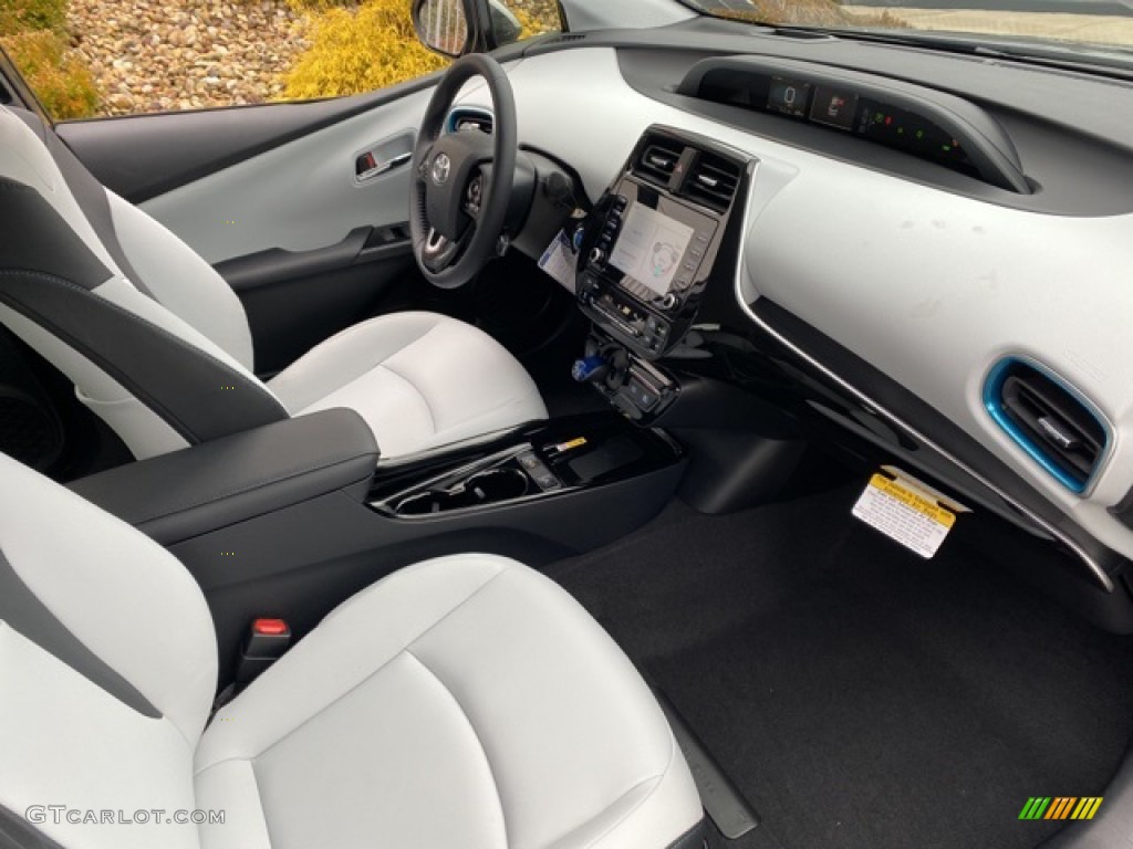 2021 Toyota Prius XLE AWD-e Moonstone Dashboard Photo #140705759