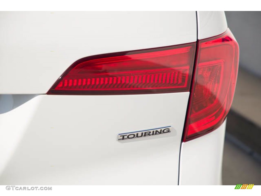 2018 Honda Pilot Touring Marks and Logos Photos