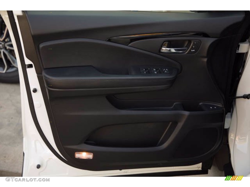 2018 Honda Pilot Touring Black Door Panel Photo #140709521