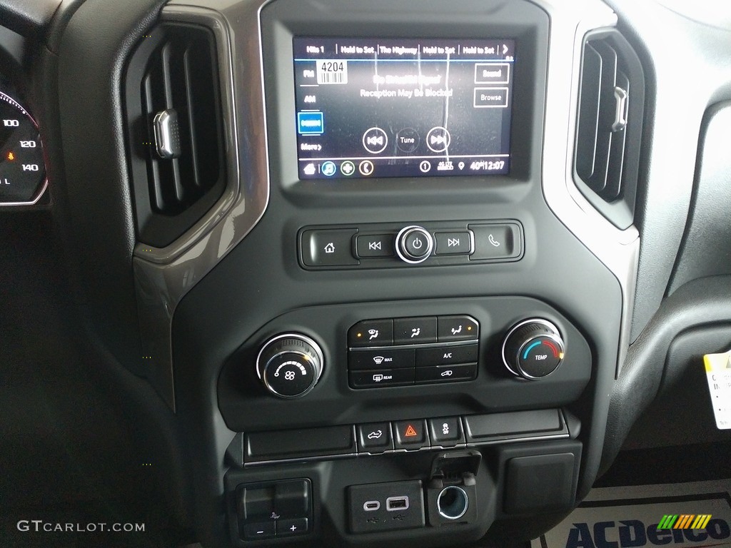 2021 Chevrolet Silverado 2500HD Custom Crew Cab 4x4 Controls Photo #140717412