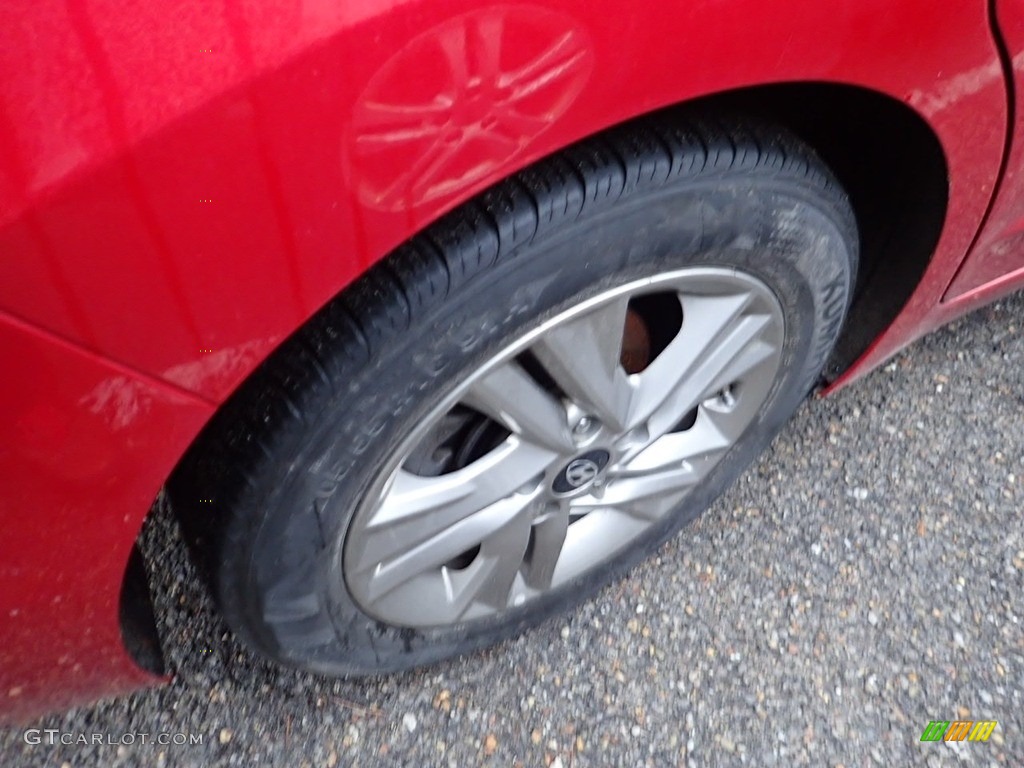 2019 Elantra Value Edition - Scarlet Red / Gray photo #5