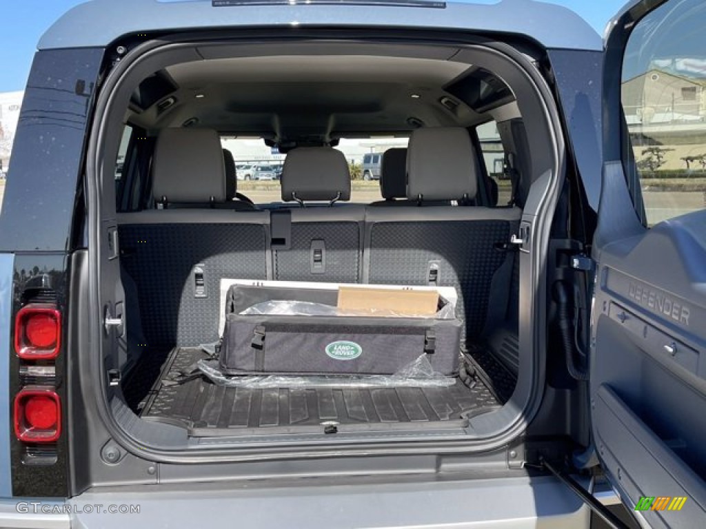 2021 Land Rover Defender 110 SE Trunk Photo #140721201