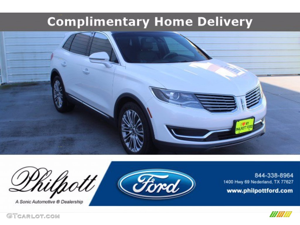 White Platinum Metallic Tri-Coat Lincoln MKX