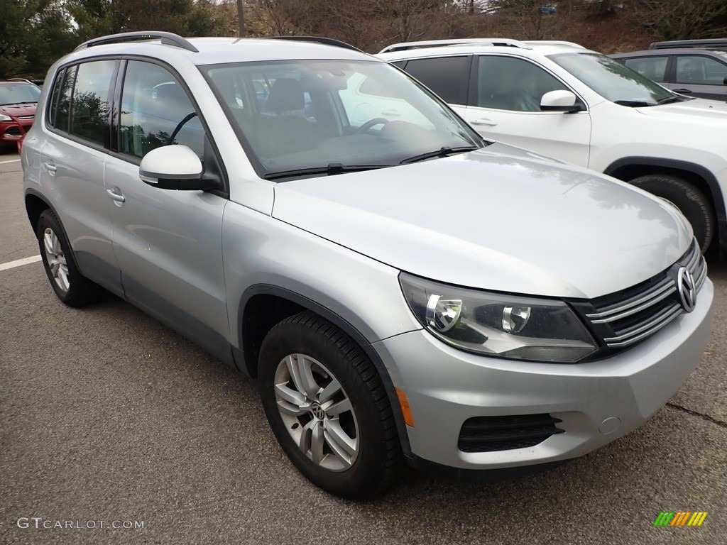Reflex Silver Metallic 2017 Volkswagen Tiguan Limited 2.0T 4Motion Exterior Photo #140729327