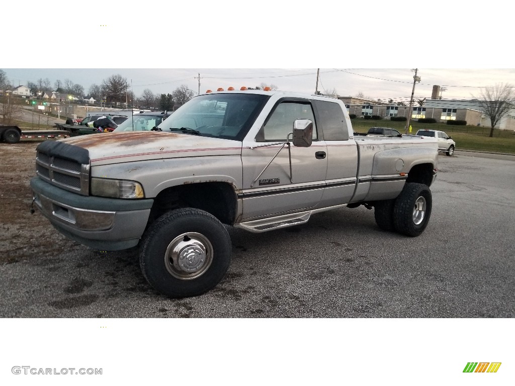 1997 Ram 3500 Laramie Extended Cab 4x4 - Light Driftwood Metallic / Beige photo #2