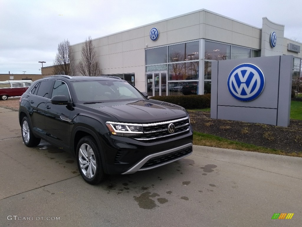 Deep Black Pearl 2021 Volkswagen Atlas Cross Sport SEL 4Motion Exterior Photo #140731565