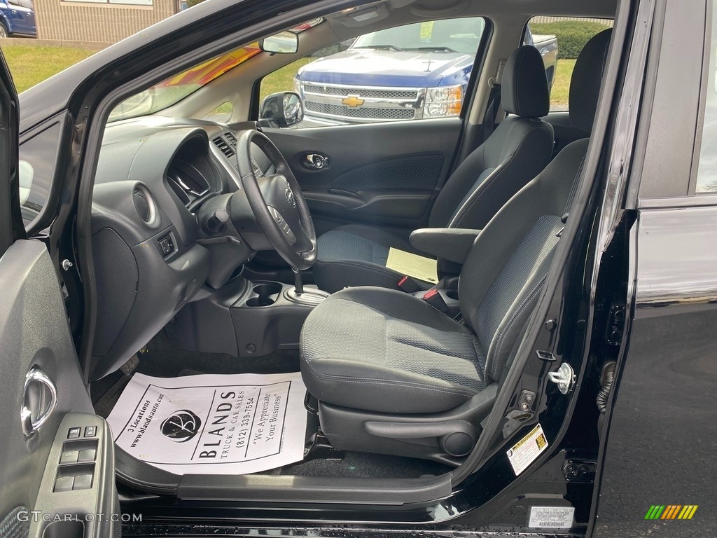 2014 Versa Note S Plus - Super Black / Charcoal photo #13