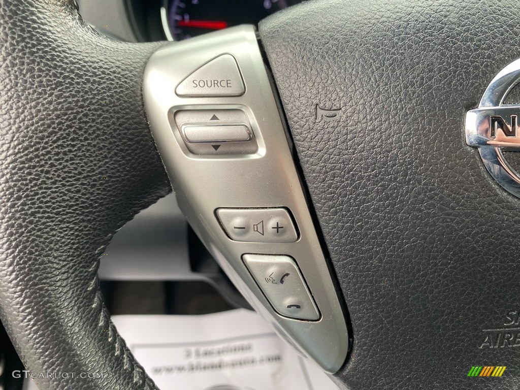 2014 Versa Note S Plus - Super Black / Charcoal photo #17