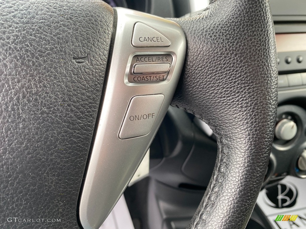 2014 Versa Note S Plus - Super Black / Charcoal photo #18