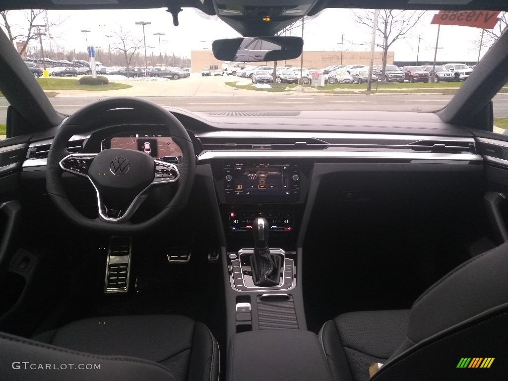 2021 Volkswagen Arteon SEL Premium R-Line 4Motion Dashboard Photos