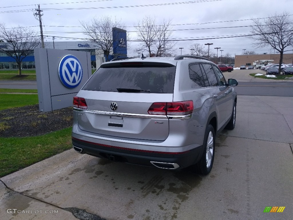 2021 Atlas SE 4Motion - Pyrite Silver Metallic / Titan Black photo #2