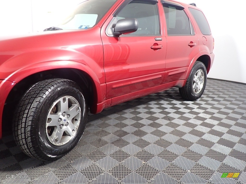 2005 Escape Limited 4WD - Redfire Metallic / Medium/Dark Pebble Beige photo #11