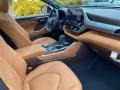 Glazed Caramel Front Seat Photo for 2021 Toyota Highlander #140737349