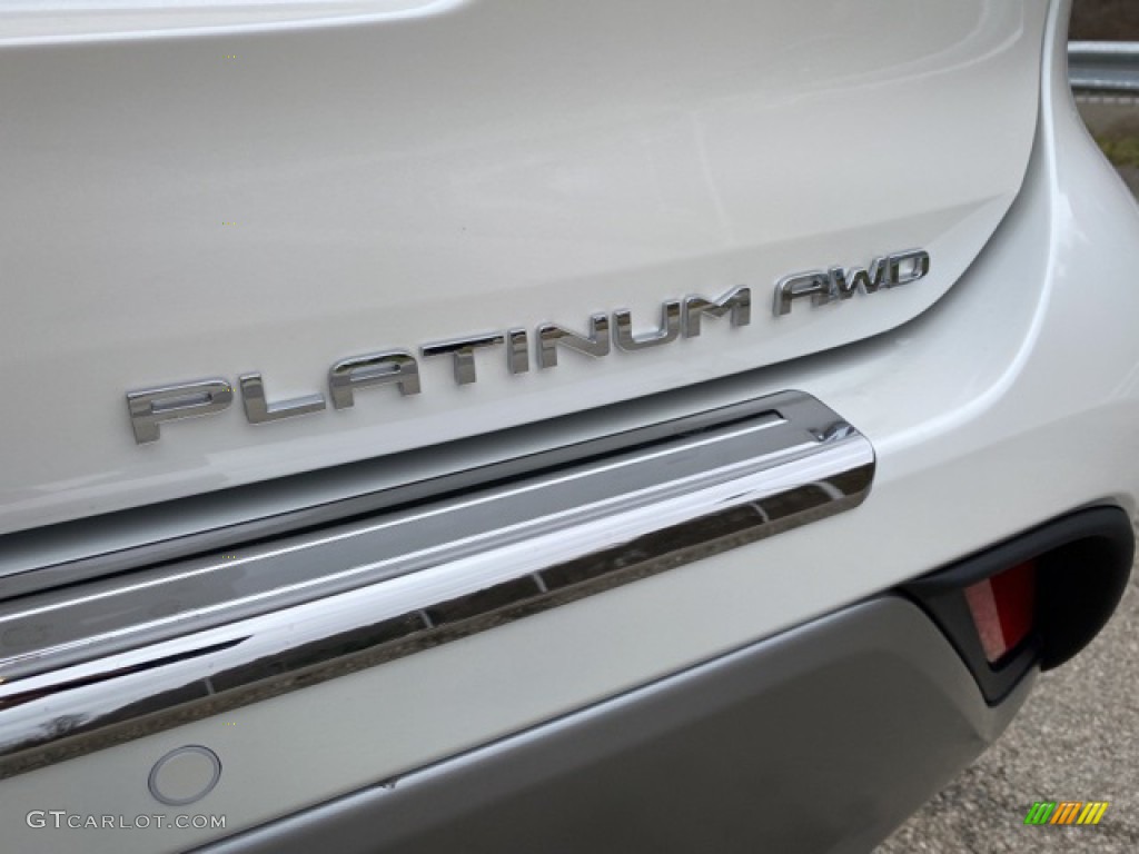 2021 Toyota Highlander Platinum AWD Marks and Logos Photo #140737668