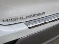 2021 Toyota Highlander Platinum AWD Marks and Logos