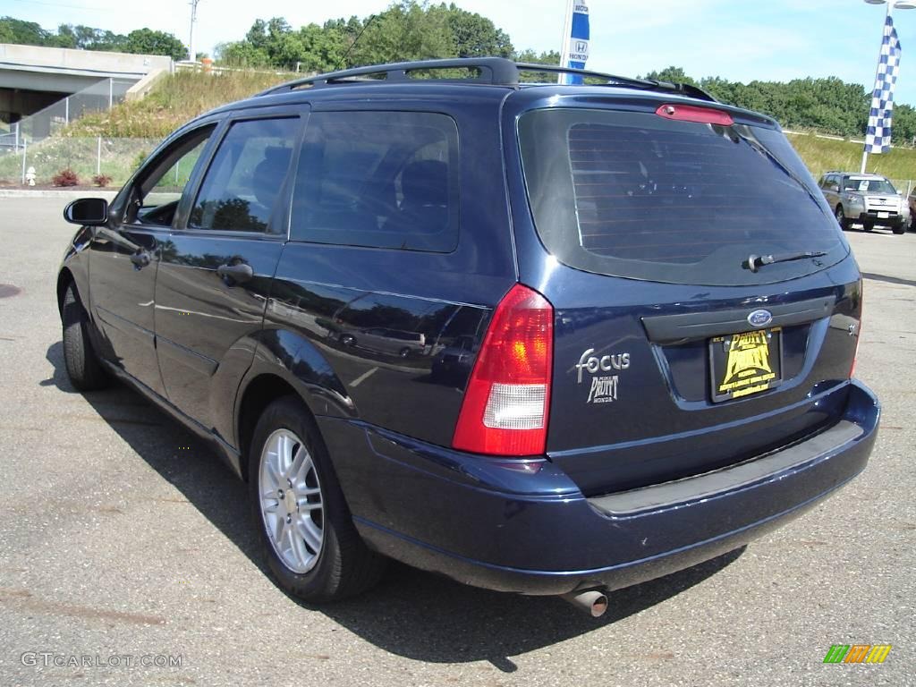 2002 Focus SE Wagon - Twilight Blue Metallic / Medium Graphite photo #3