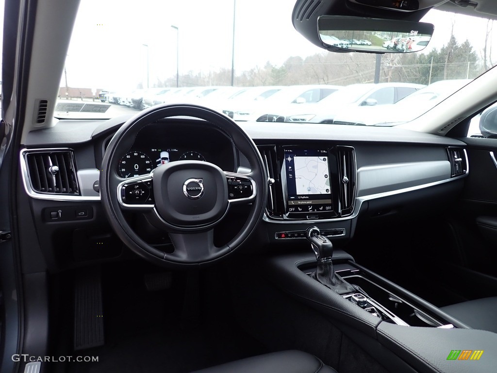 2017 Volvo S90 T6 AWD Dashboard Photos