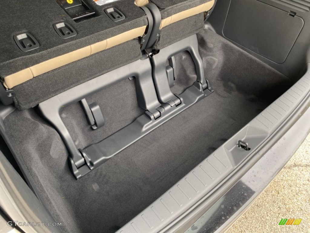 2021 Toyota Sienna Limited AWD Hybrid Trunk Photo #140740030