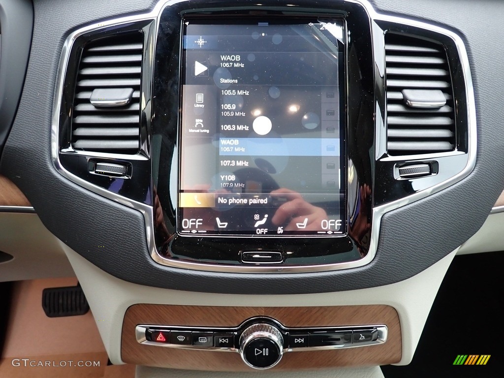 2021 Volvo XC90 T8 eAWD Momentum Plug-in Hybrid Controls Photo #140740192