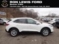 2020 Oxford White Ford Escape SE 4WD  photo #1