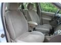 2001 Cloud 9 White Ford Focus SE Sedan  photo #36