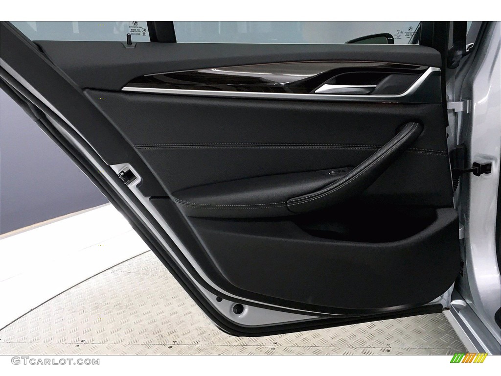 2017 5 Series 530i Sedan - Glacier Silver Metallic / Black photo #25