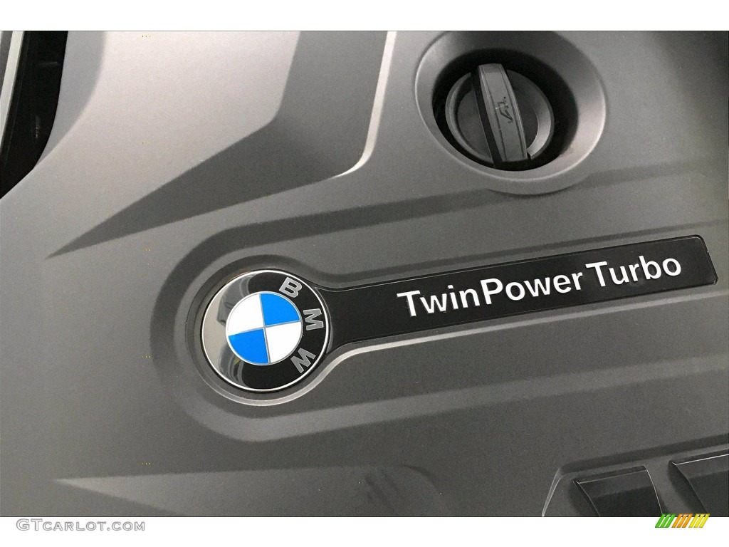 2017 5 Series 530i Sedan - Glacier Silver Metallic / Black photo #35