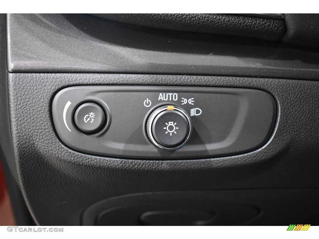 2021 Buick Encore Preferred Controls Photos