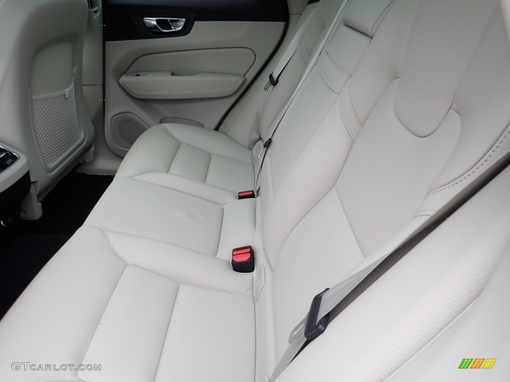 2018 XC60 T6 AWD Inscription - Denim Blue Metallic / Blonde photo #16