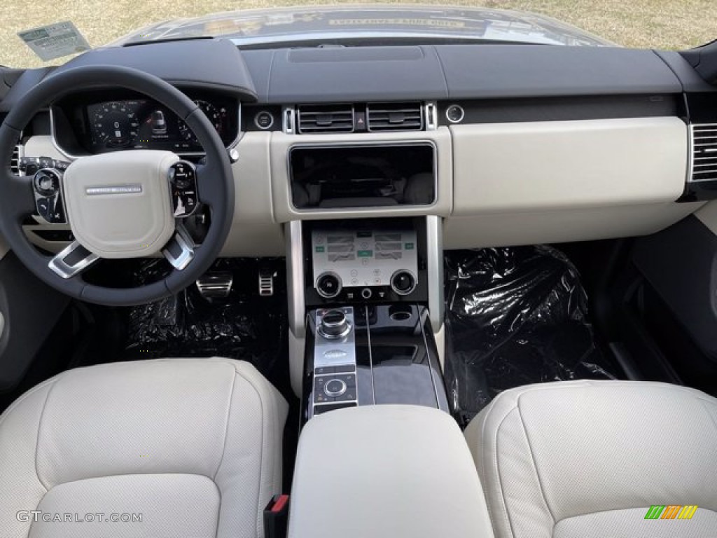 2021 Land Rover Range Rover P525 Westminster Ebony/Ivory Dashboard Photo #140746479